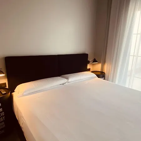 Ho By Olivencia Paseo De Almeria 9 Apartament